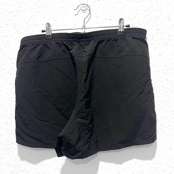 Patagonia Black Performance 100% nylon Shorts large - Picture 6 of 6